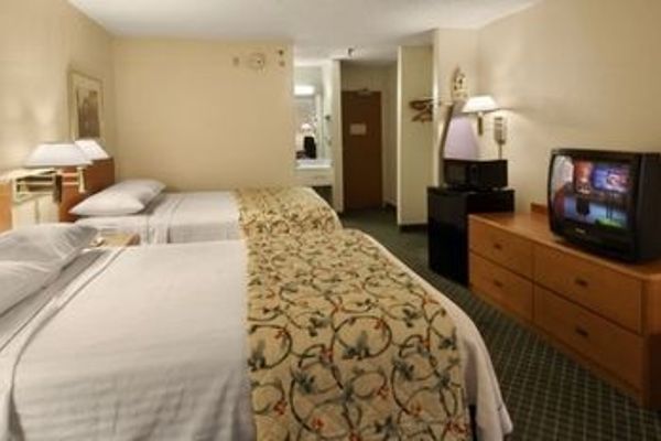 Quality Roof Inn and Suites (Montgomery)